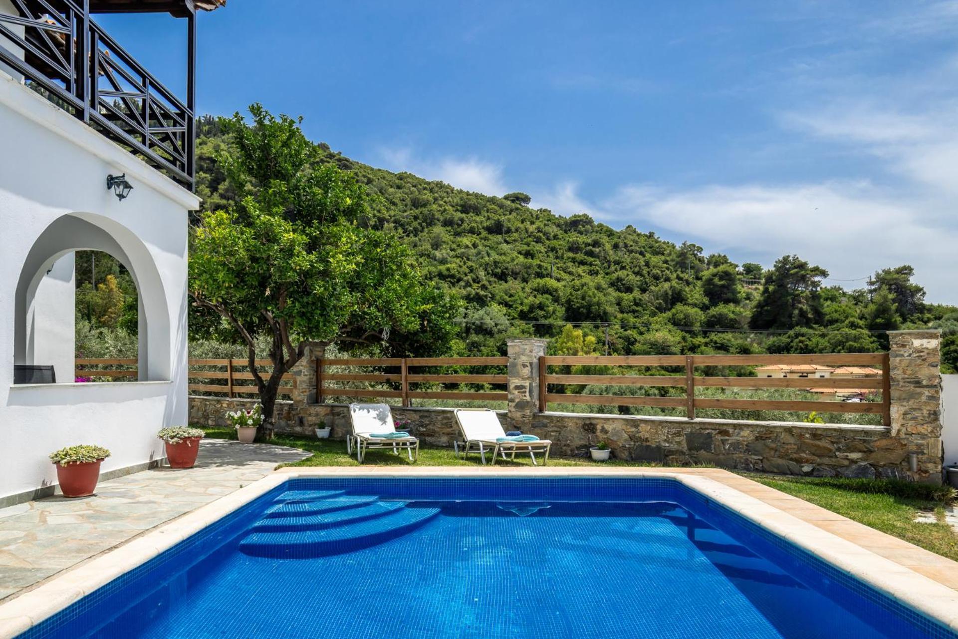 Alexandra'S Villa Skopelos Town Exterior photo