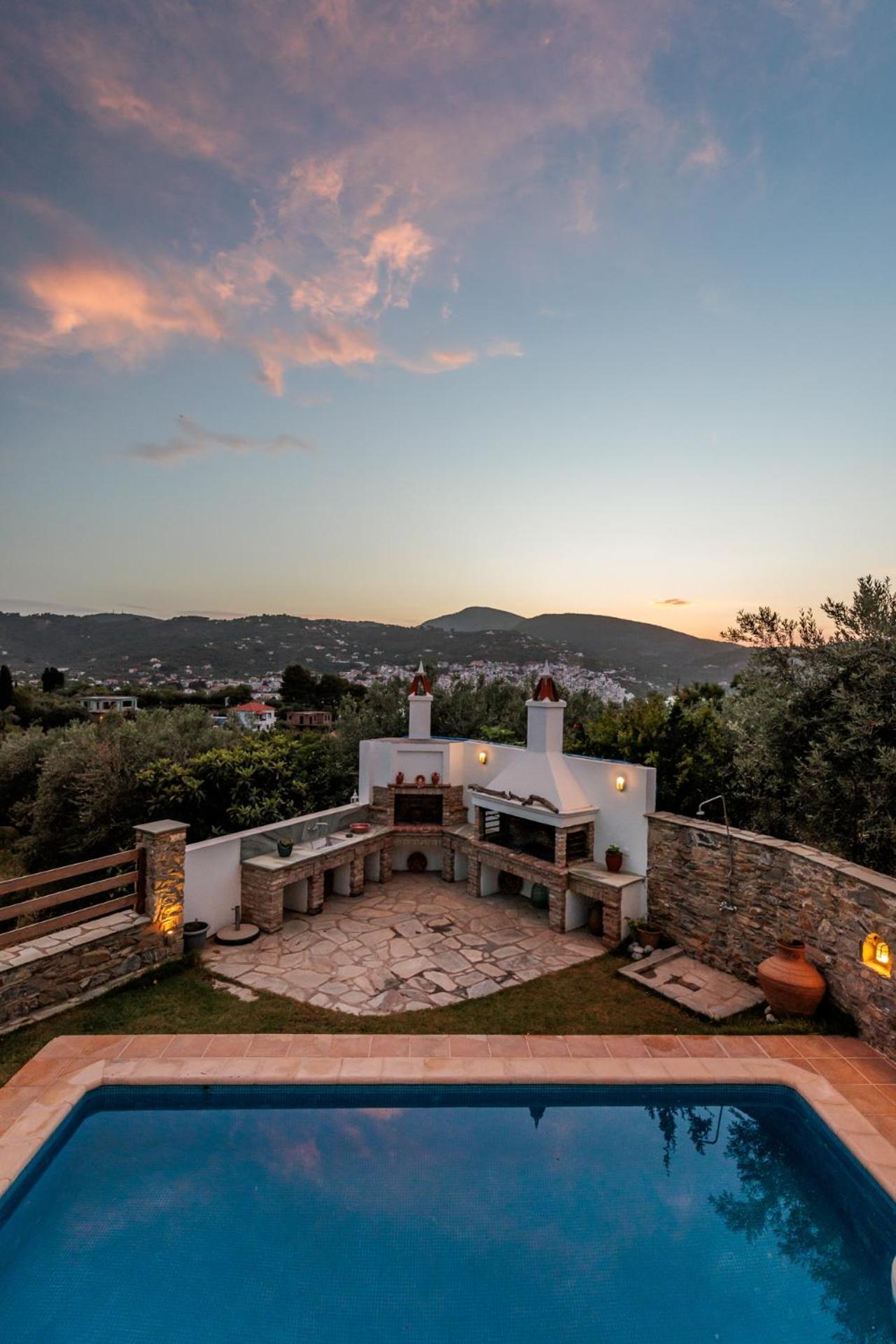 Alexandra'S Villa Skopelos Town Exterior photo