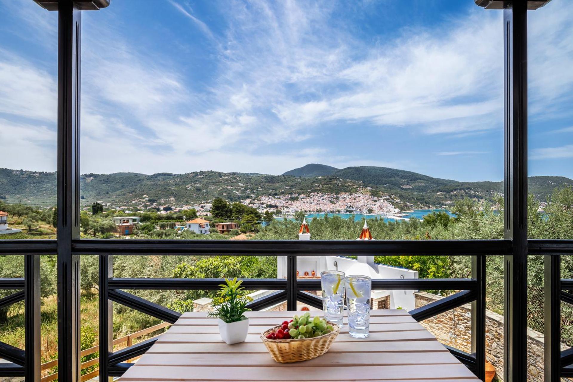 Alexandra'S Villa Skopelos Town Exterior photo