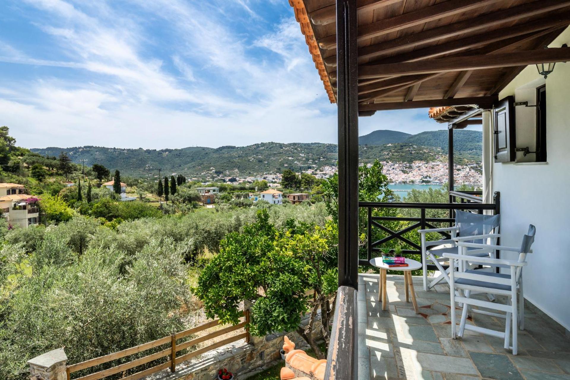 Alexandra'S Villa Skopelos Town Exterior photo